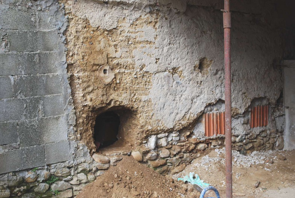 Reboucher un trou dans un mur en briques 