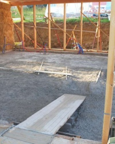 Chantier participatif vendredi 6 juin : suite de la chape Chaux-liège à Grézieu la varenne