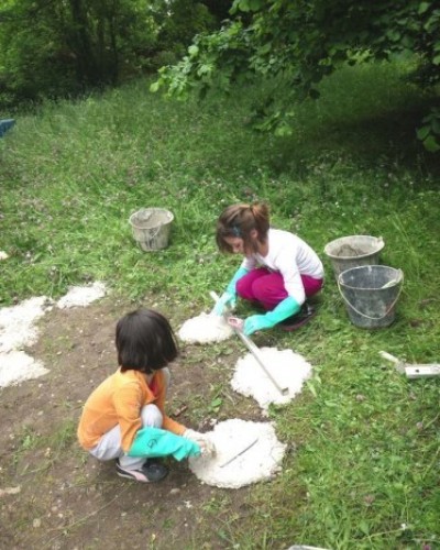 Chantier : tipis maçonnés avec des enfants à Oullins (69600)