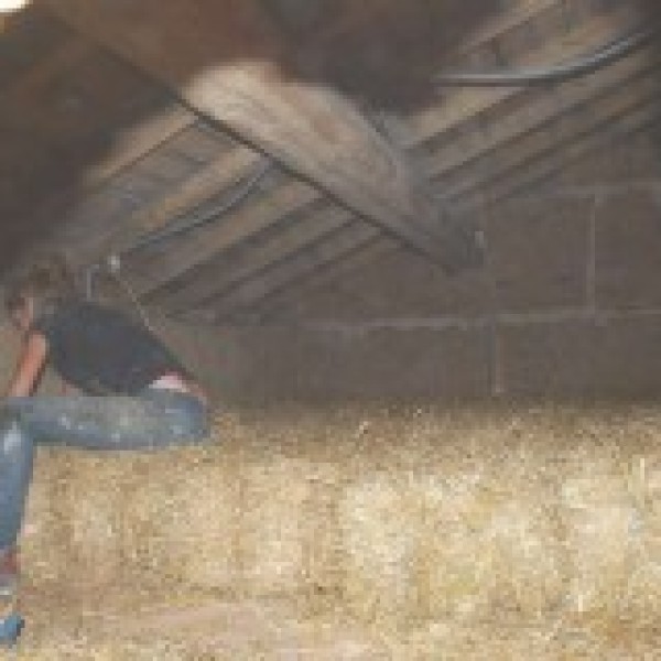Isolation des combles en bottes de paille