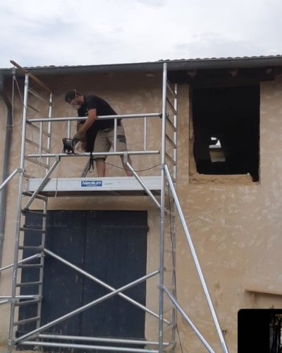 Double ouverture réalisée en 2 jours à Solaize dans un mur en pisé