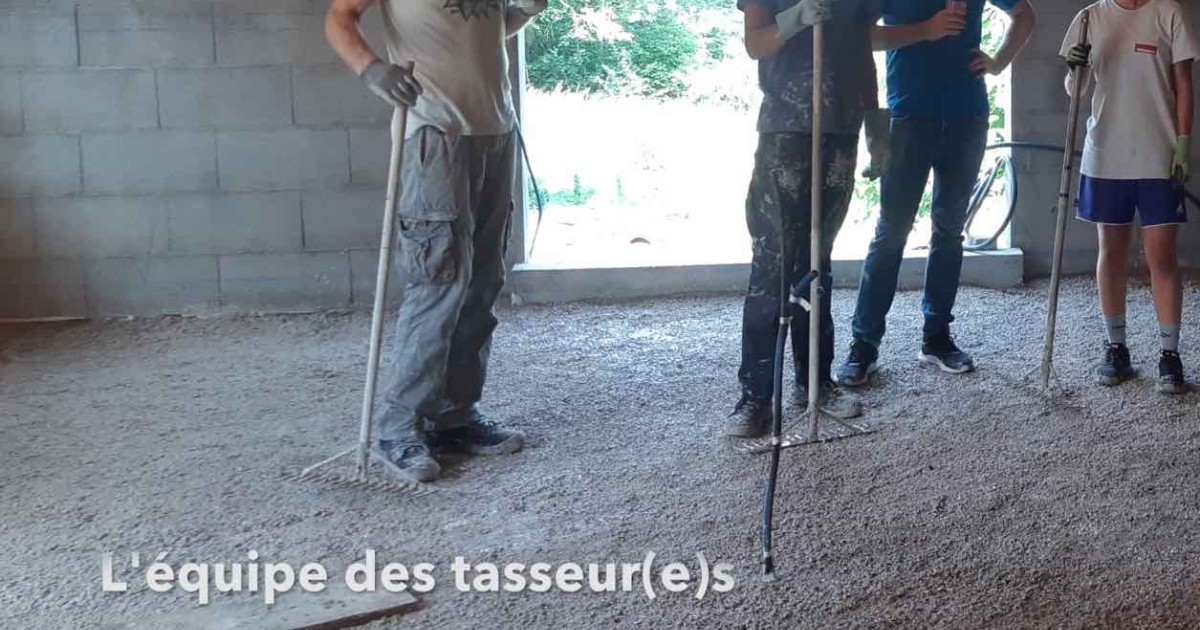 Dalle chauxliège de 90 m2 sur 15 cm d'épaisseur en 2 jours ! Formaterre — free download